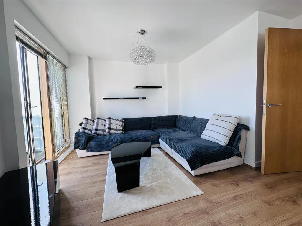 2 bedroom duplex for rent