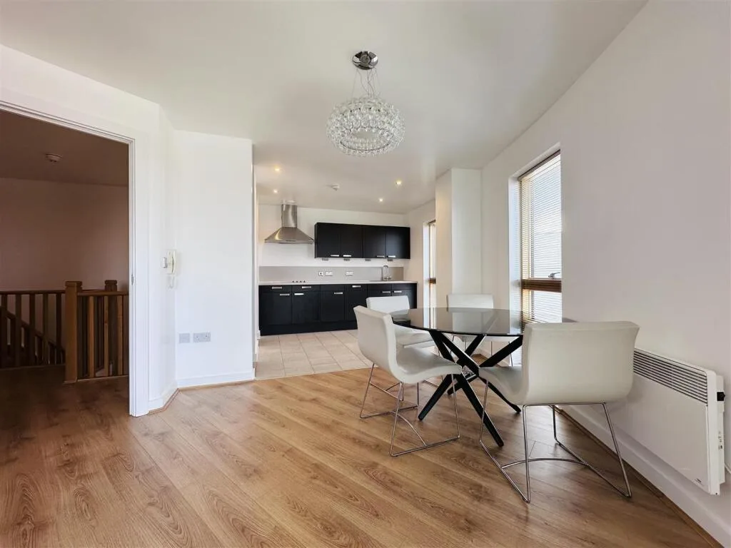 2 bedroom duplex for rent