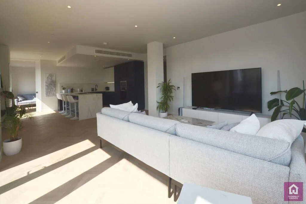 3 bedroom flat for rent