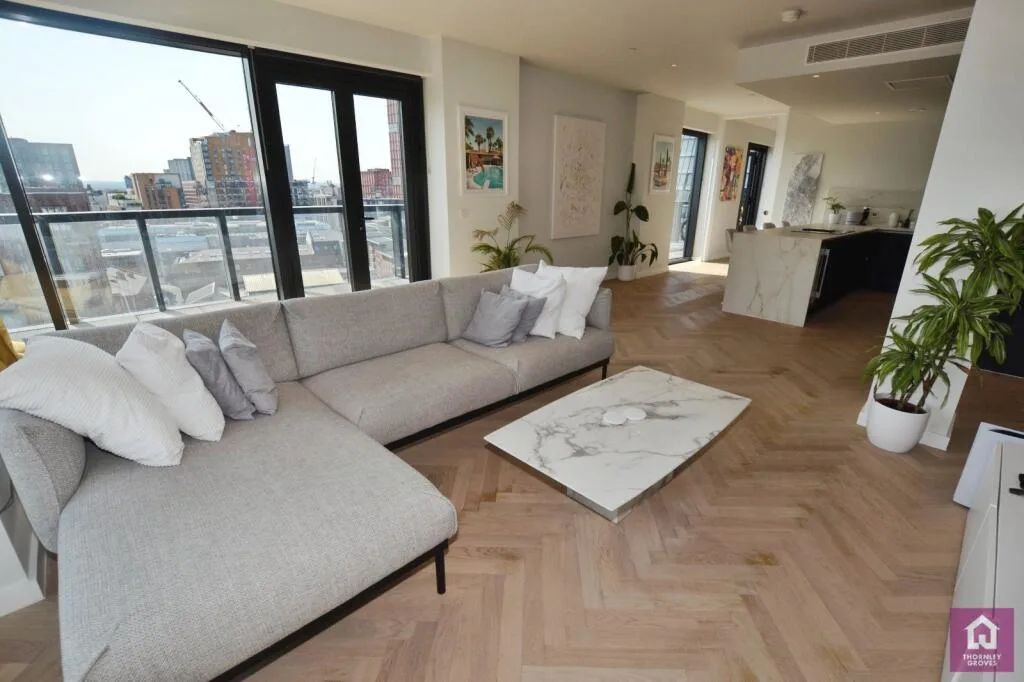 3 bedroom flat for rent