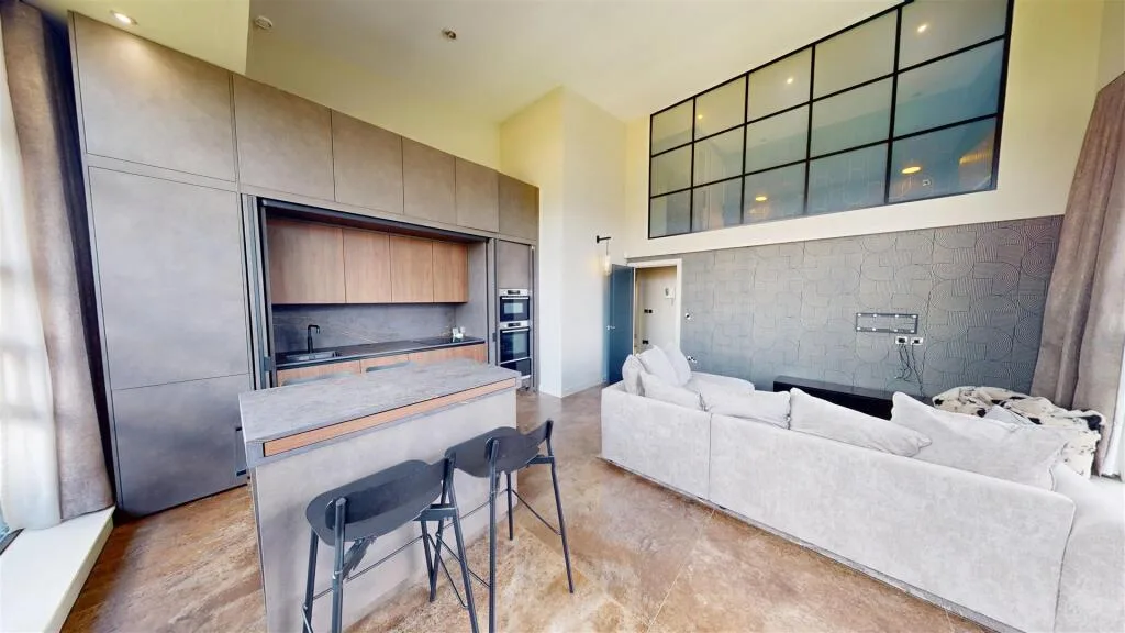 2 bedroom duplex for rent