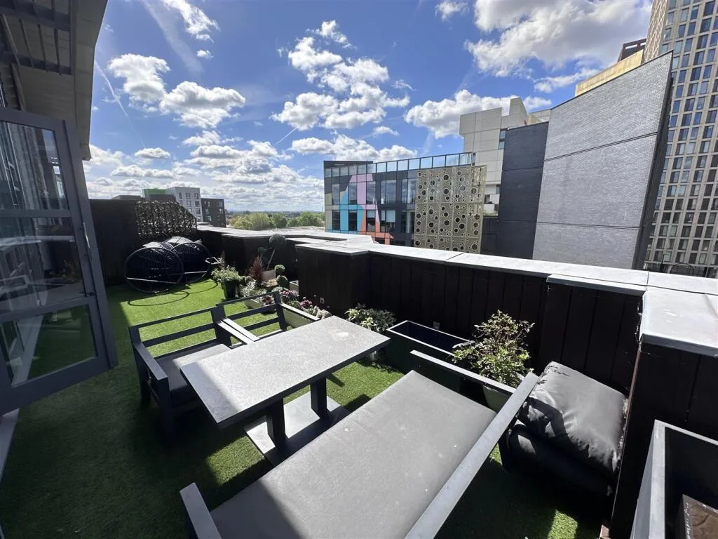 2 bedroom duplex for rent