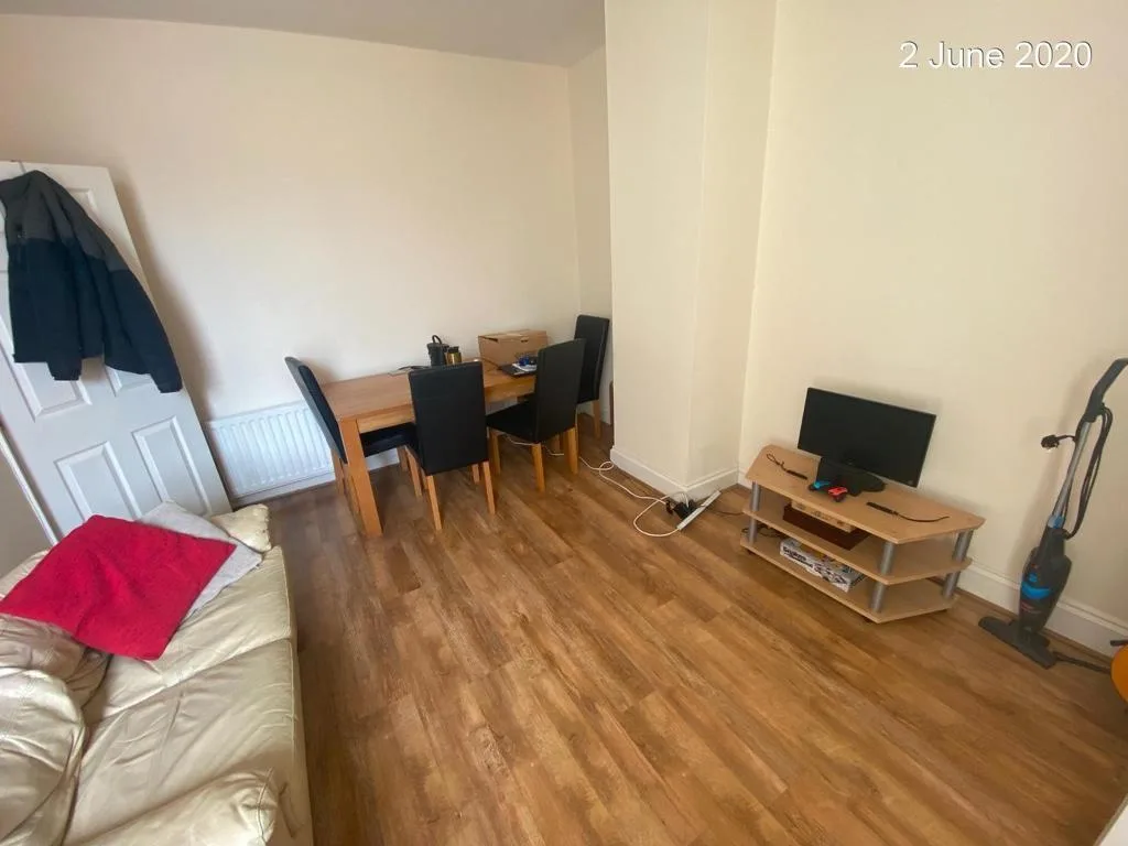 3 bedroom flat for rent
