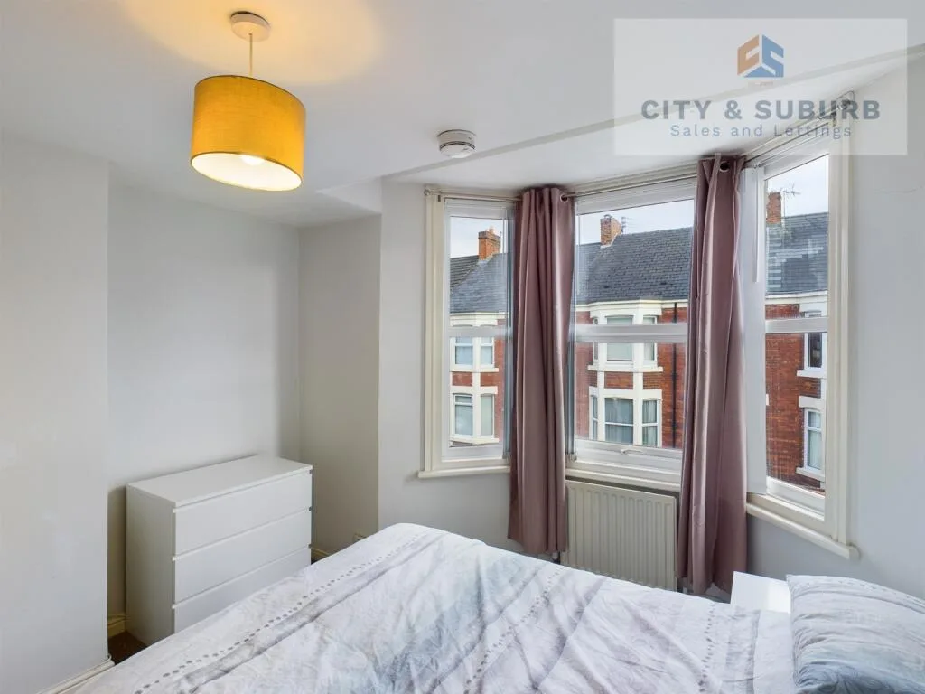 6 bedroom flat for rent