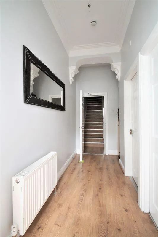 6 bedroom terraced house for rent