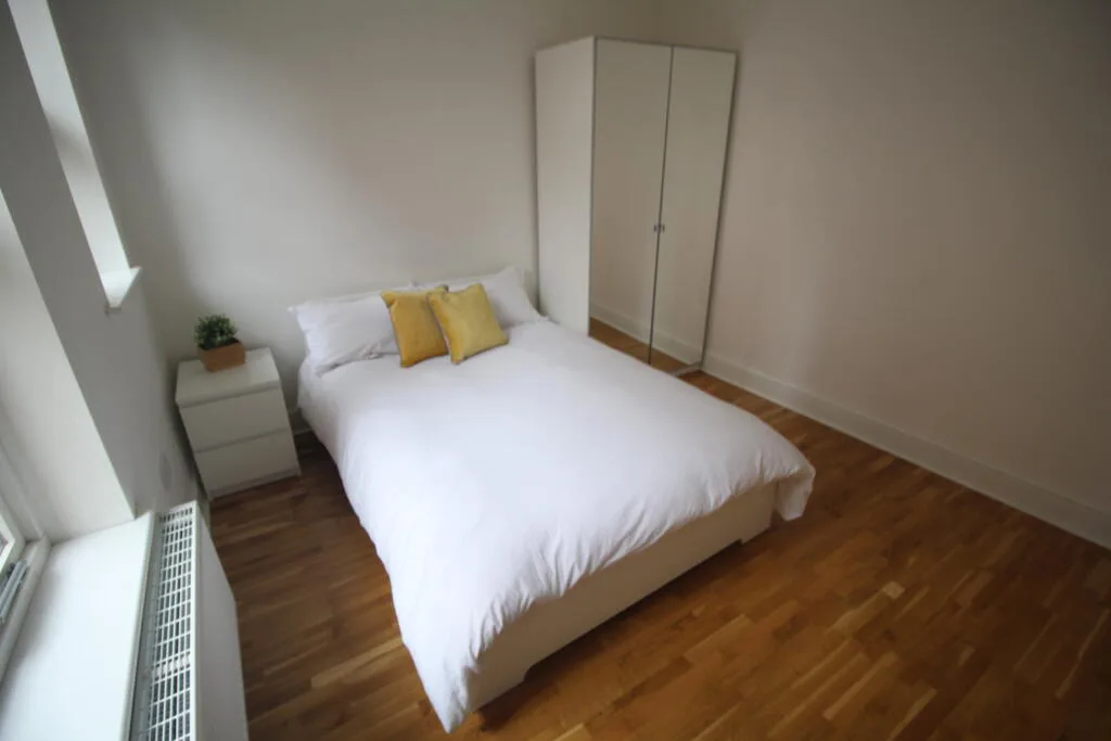 3 bedroom flat for rent