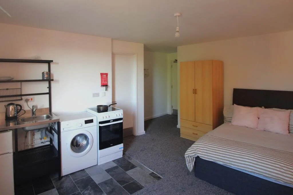 Studio flat for rent