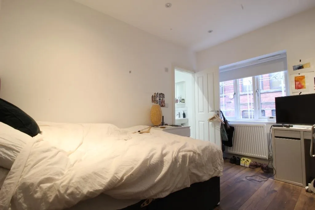 2 bedroom detached house for rent