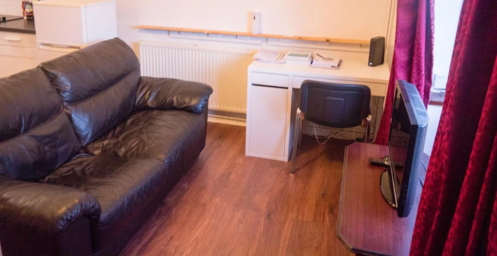 1 bedroom house for rent