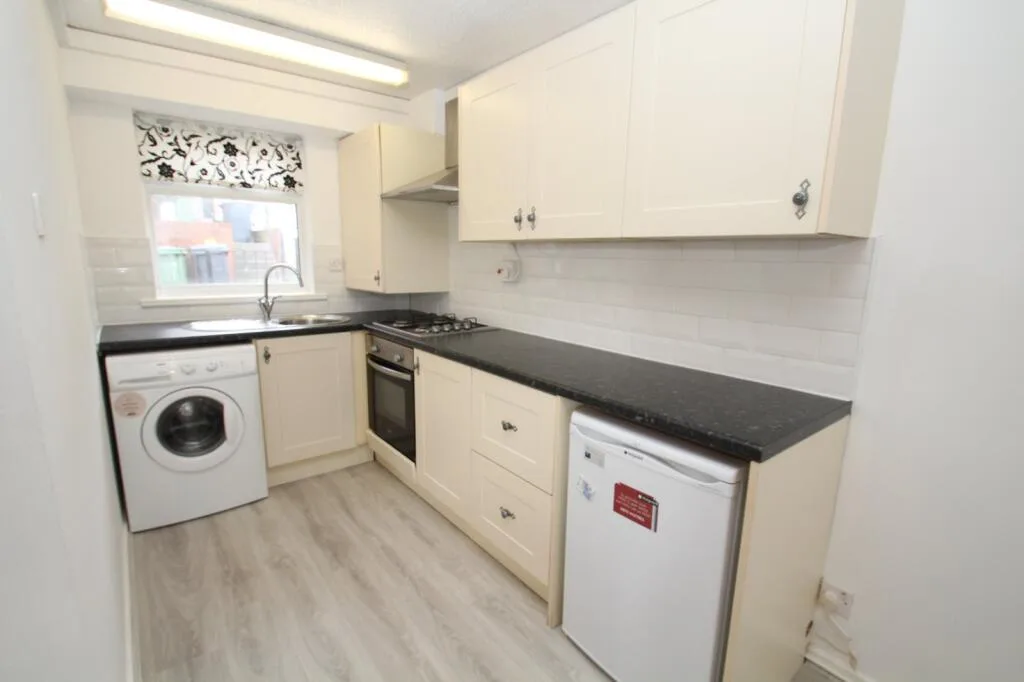 1 bedroom house for rent
