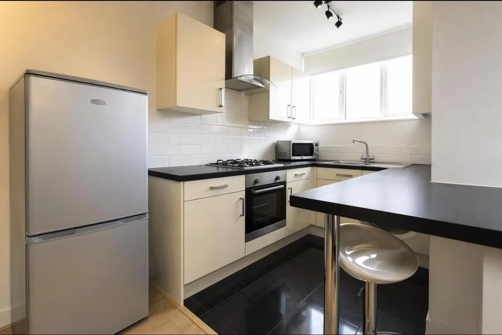 2 bedroom block of apartments for rent