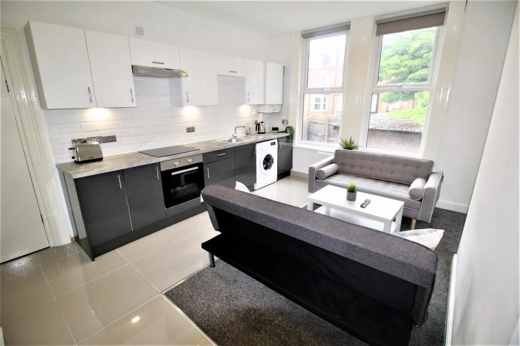 2 bedroom flat for rent