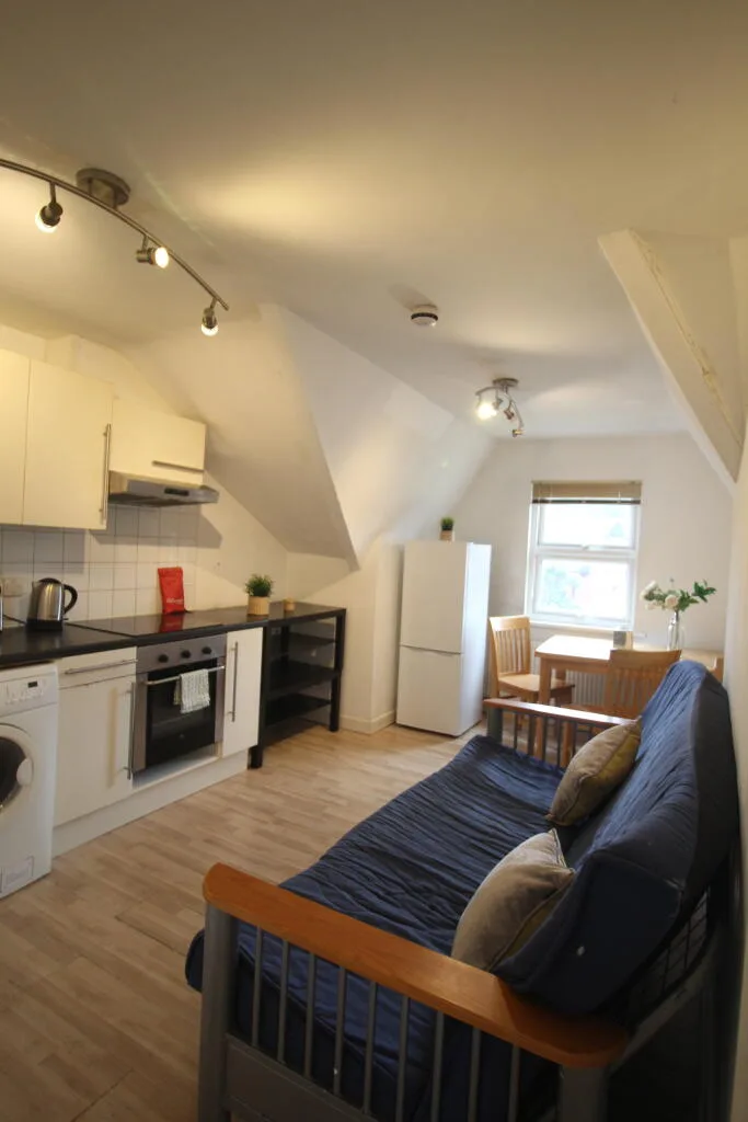2 bedroom flat for rent