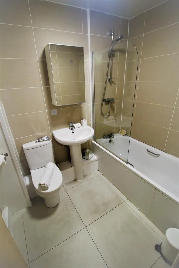 3 bedroom flat for rent