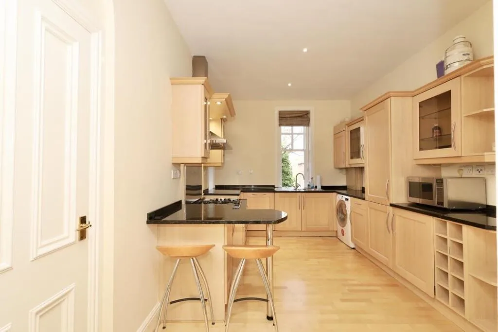 2 bedroom flat for rent