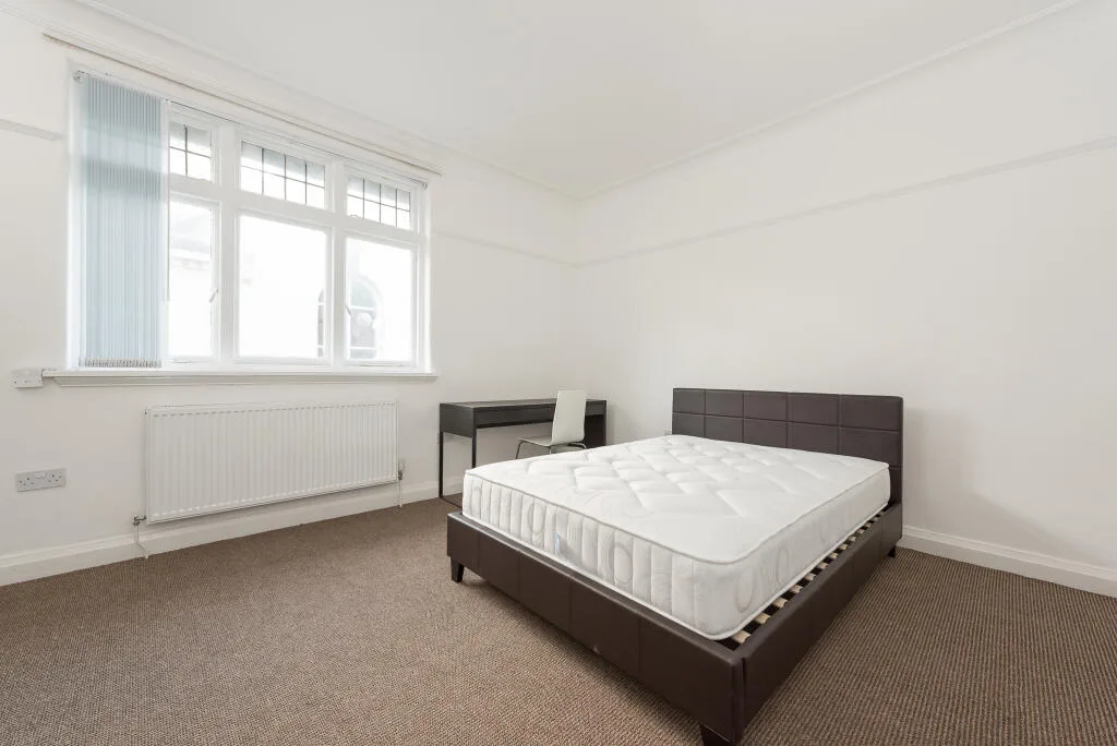 5 bedroom house for rent
