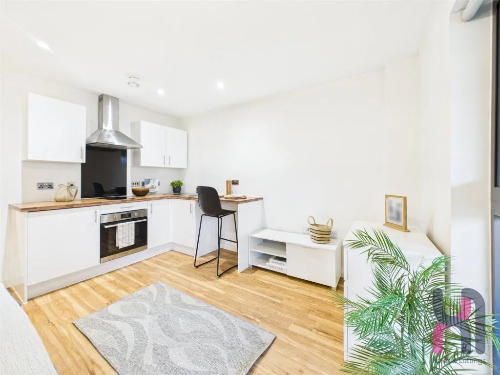 Studio flat for rent