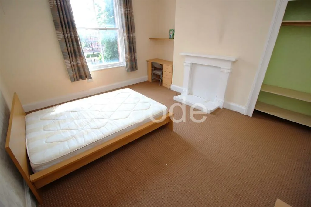 9 bedroom house for rent