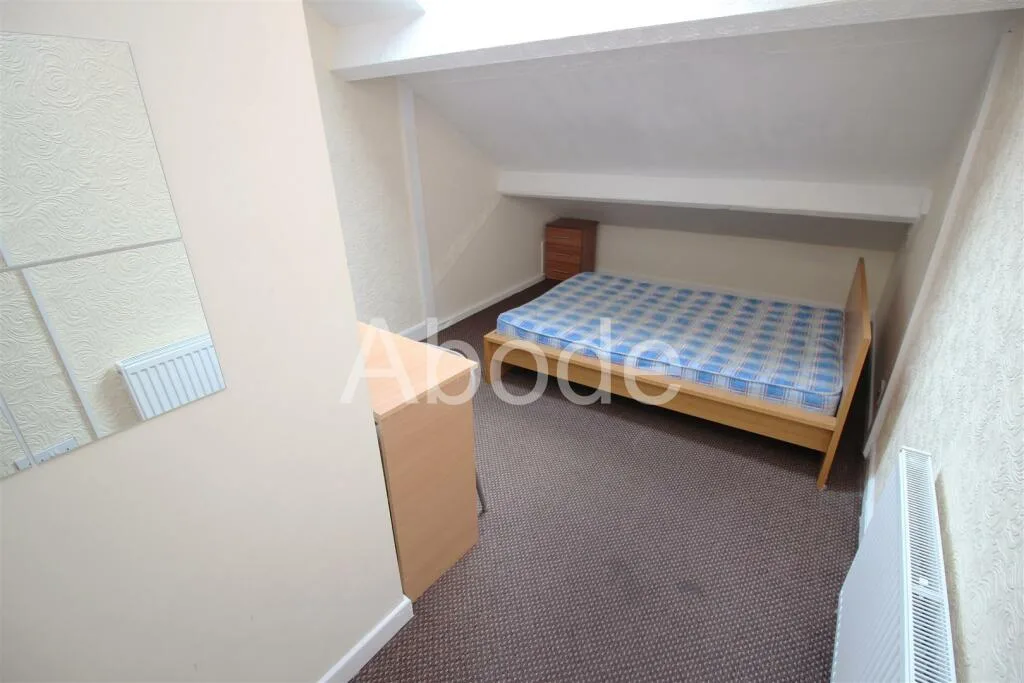 9 bedroom house for rent