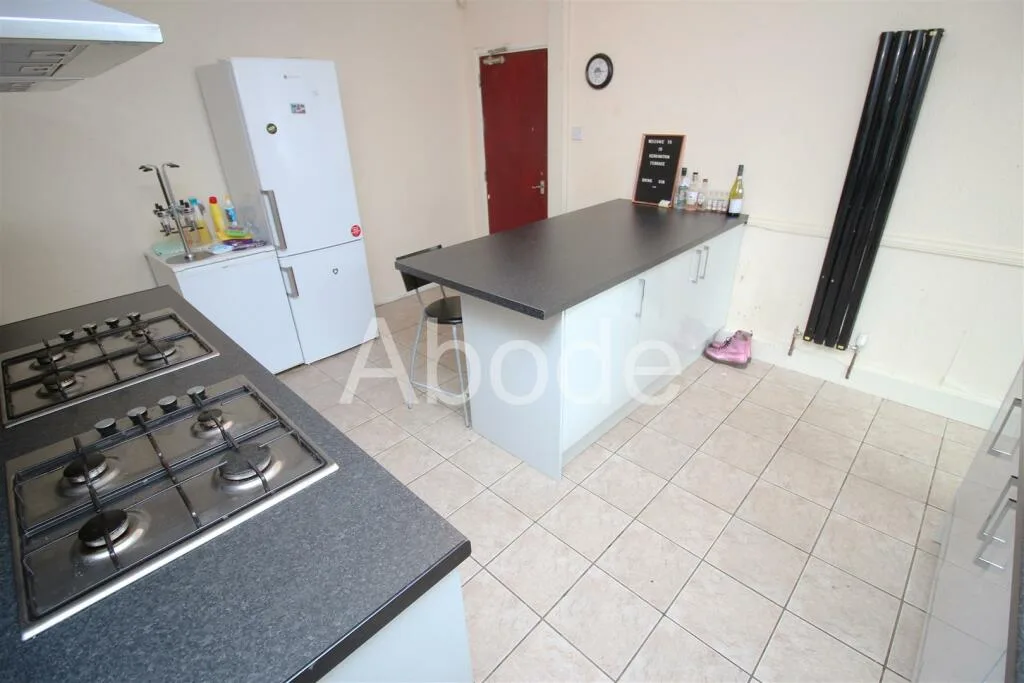 9 bedroom house for rent