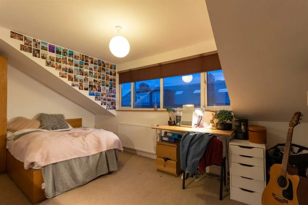 8 bedroom house for rent