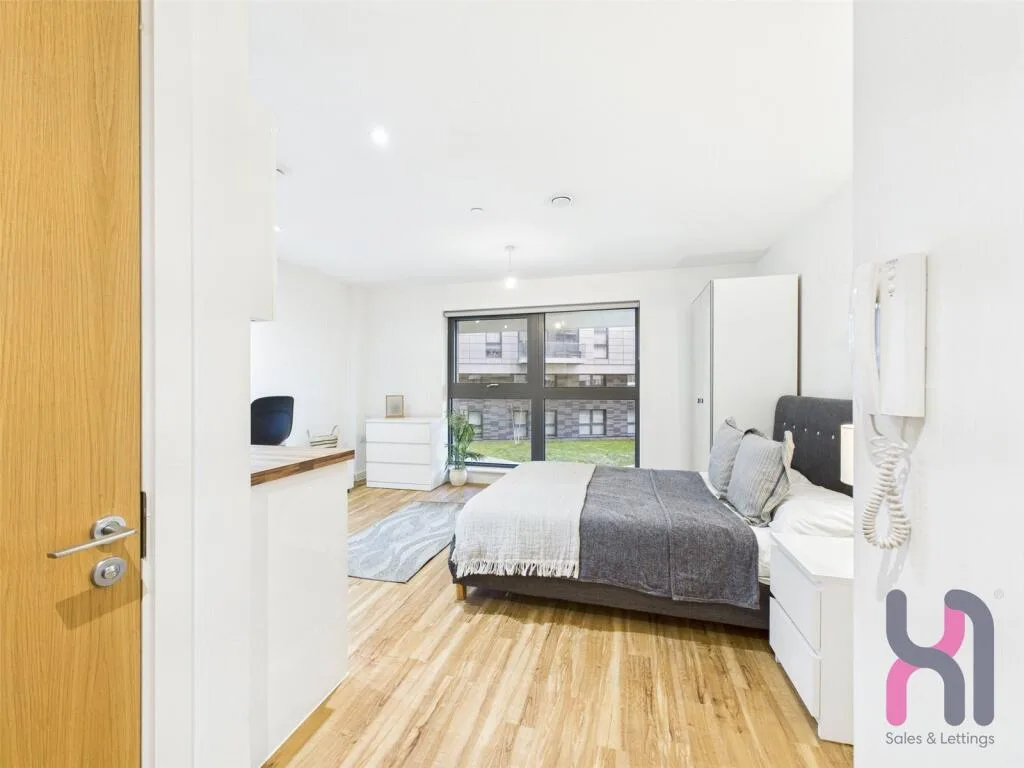 Studio flat for rent