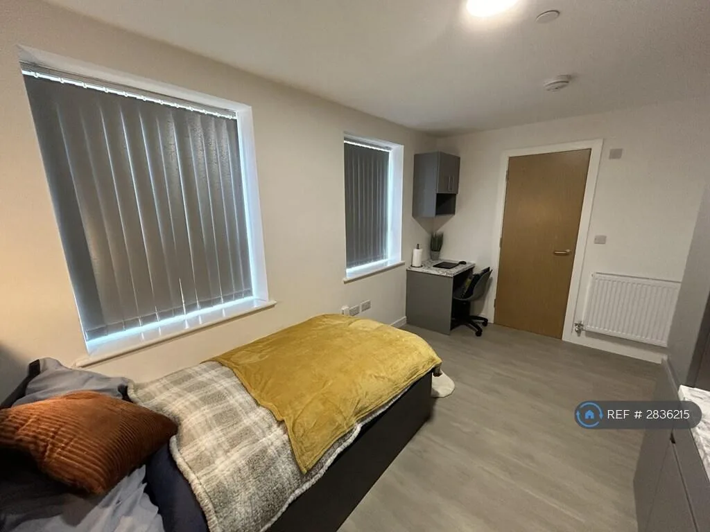 Studio flat for rent