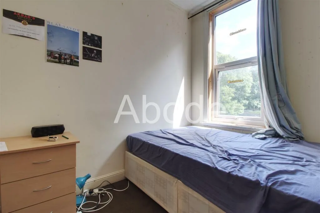 9 bedroom house for rent