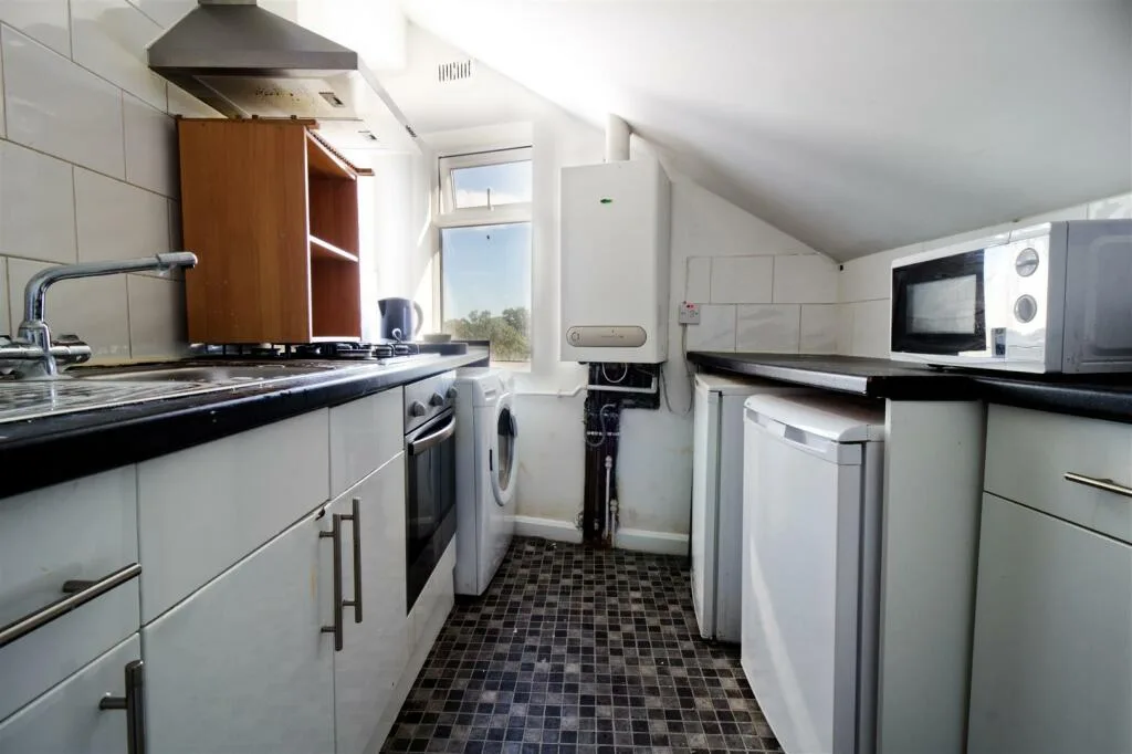10 bedroom house for rent