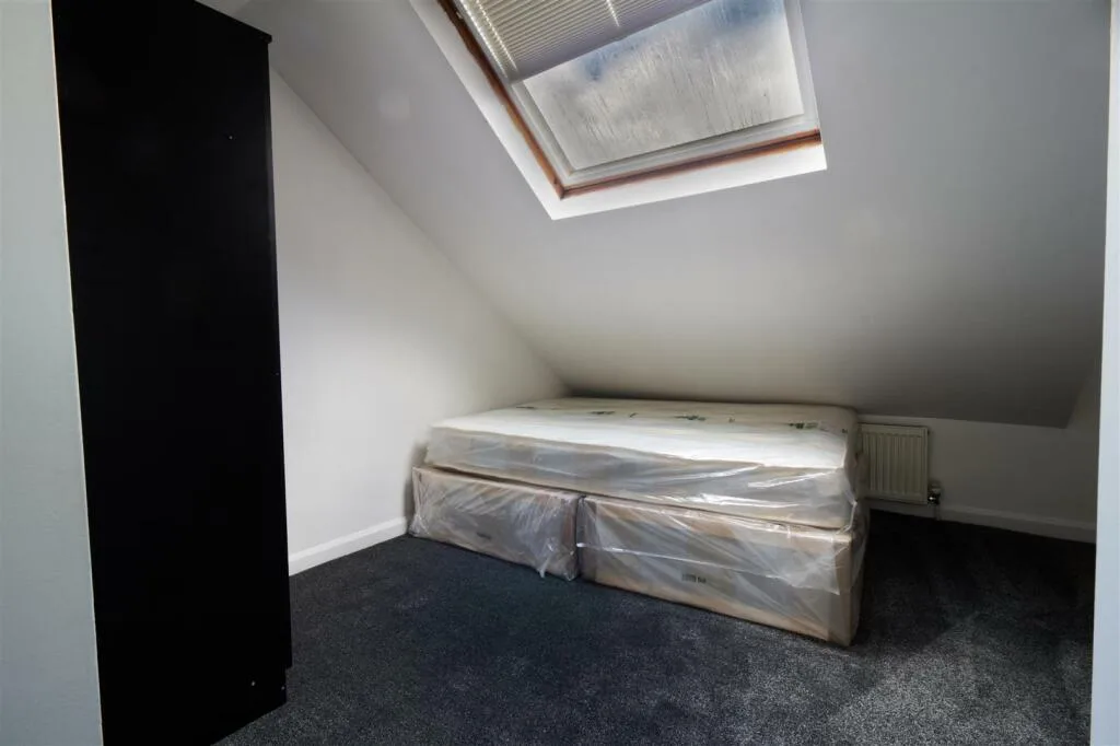 10 bedroom house for rent
