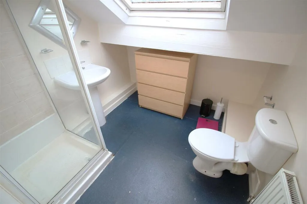 9 bedroom house for rent