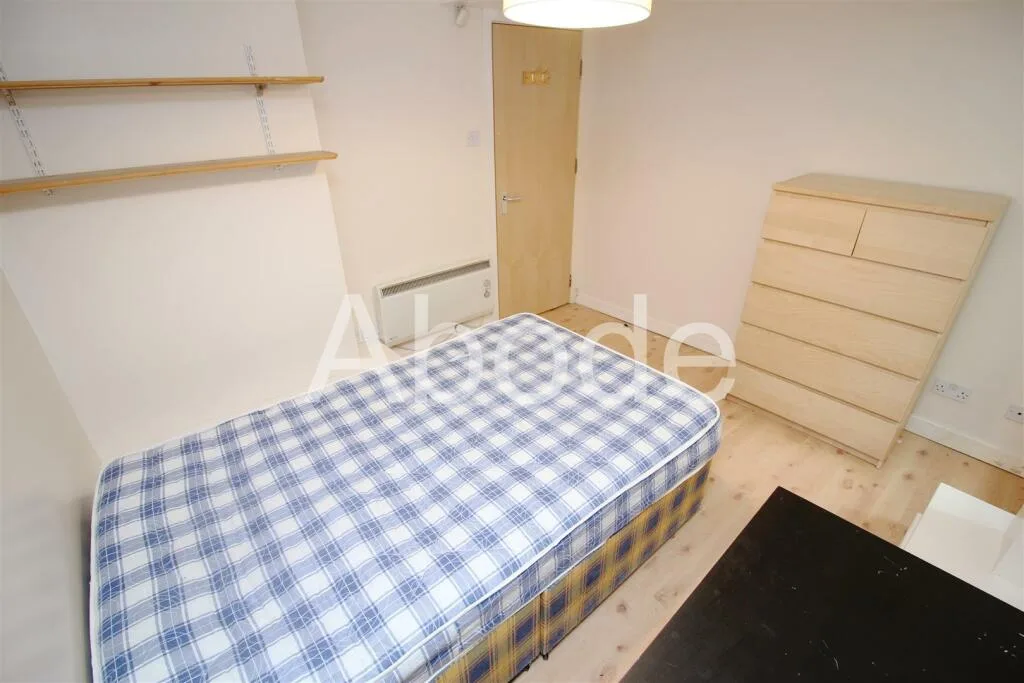 9 bedroom house for rent