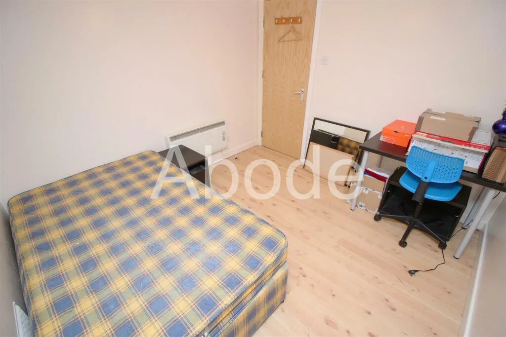 9 bedroom house for rent
