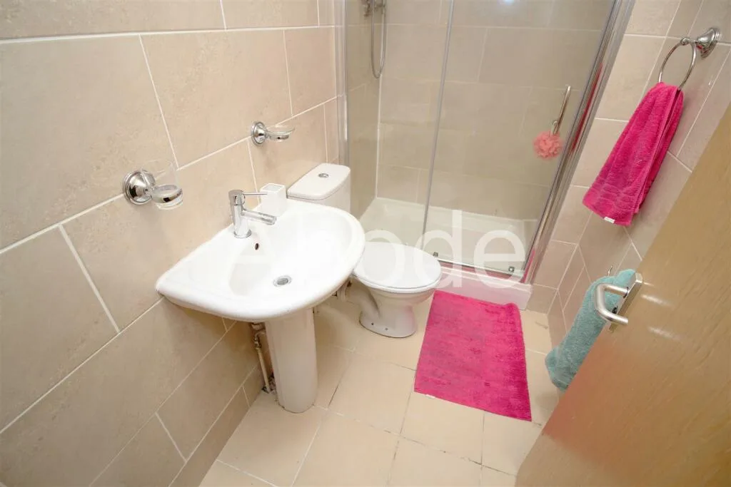 9 bedroom house for rent