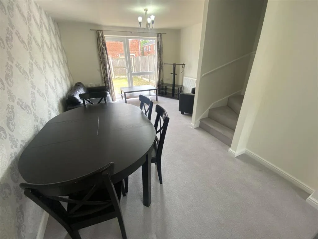 2 bedroom terraced house for rent