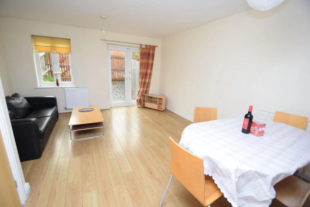 4 bedroom town house for rent