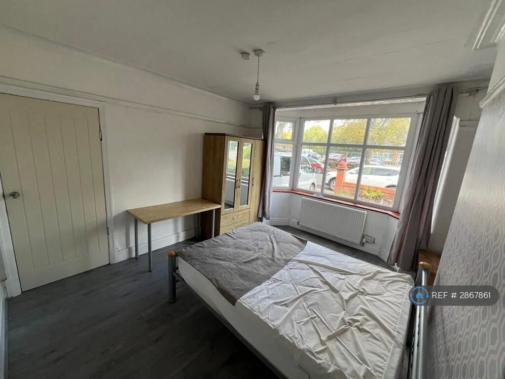 1 bedroom house share for rent