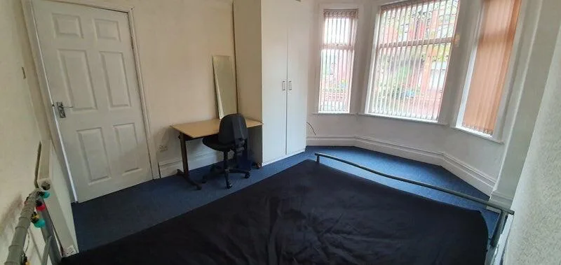 1 bedroom house share for rent