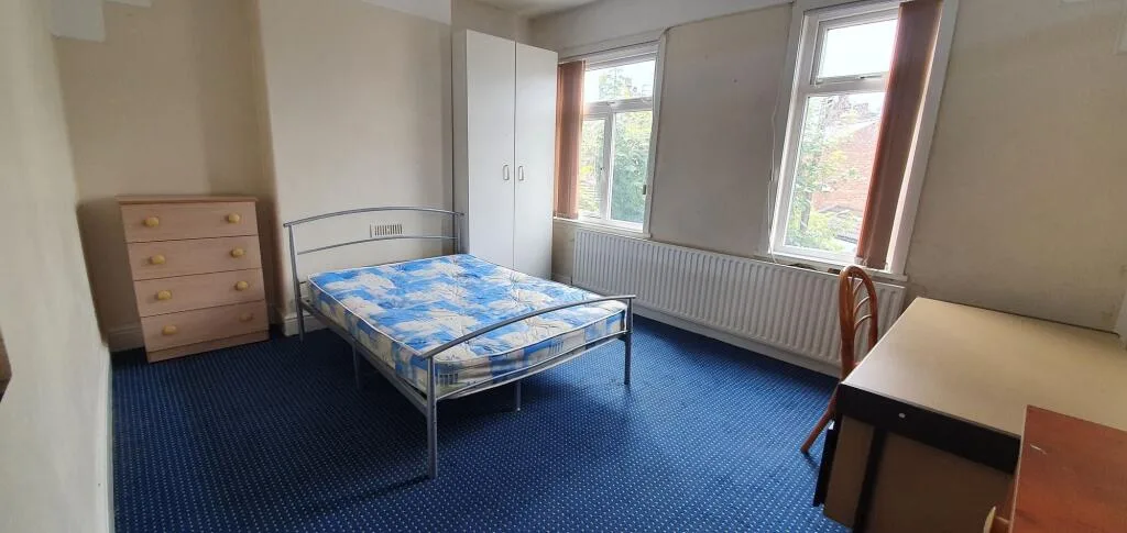1 bedroom house share for rent