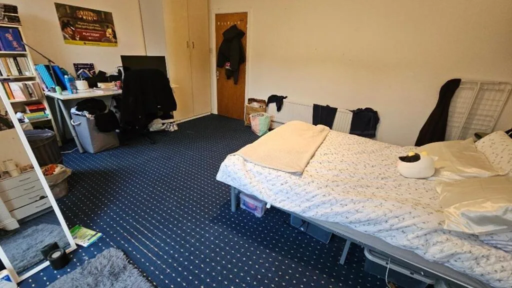 1 bedroom house share for rent