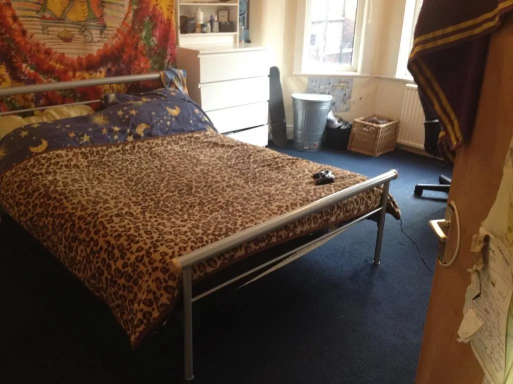 1 bedroom house share for rent