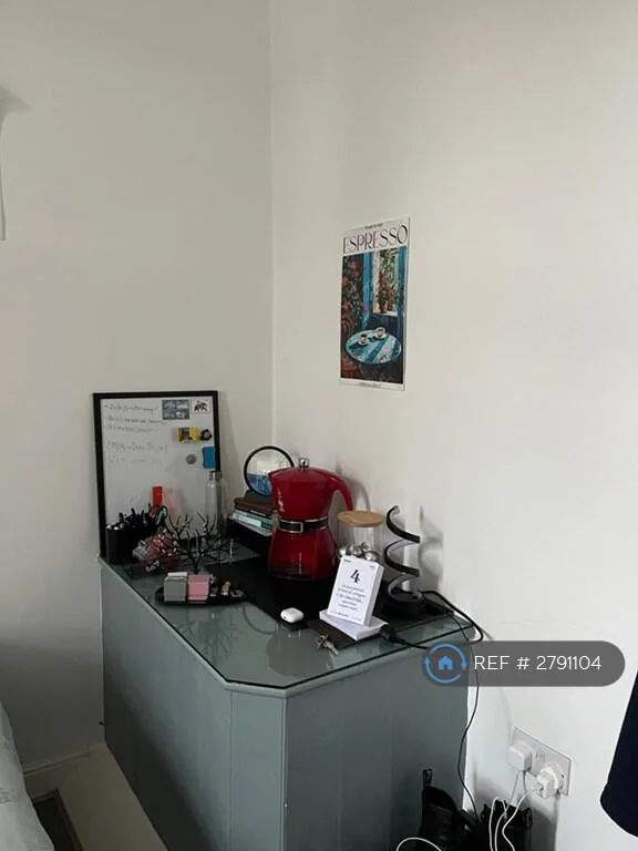 1 bedroom house share for rent
