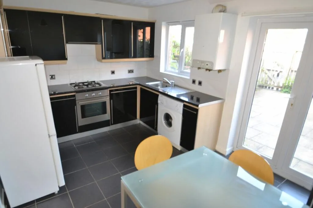 4 bedroom town house for rent