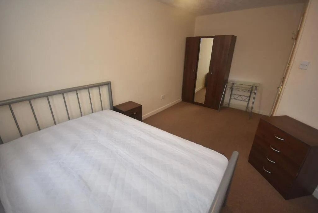 4 bedroom town house for rent