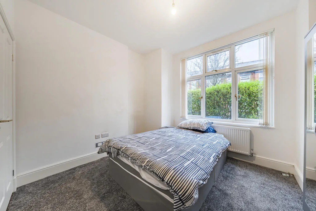 1 bedroom house share for rent
