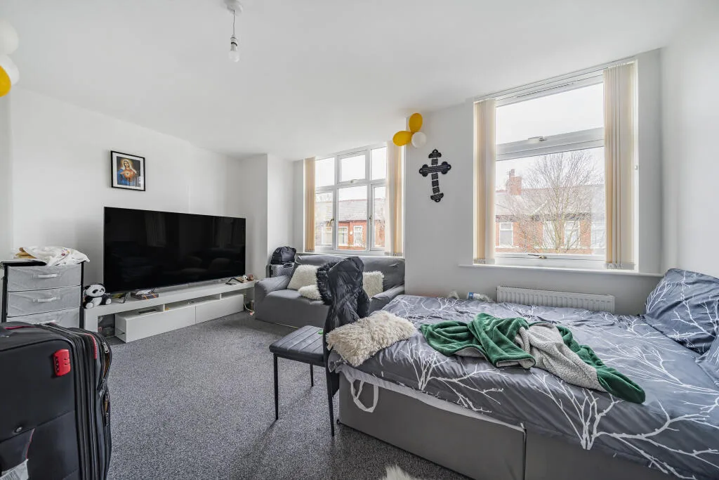 1 bedroom house share for rent