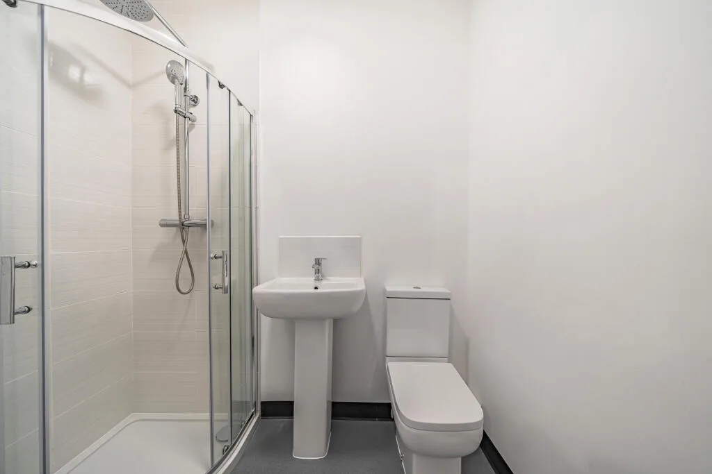 1 bedroom house share for rent