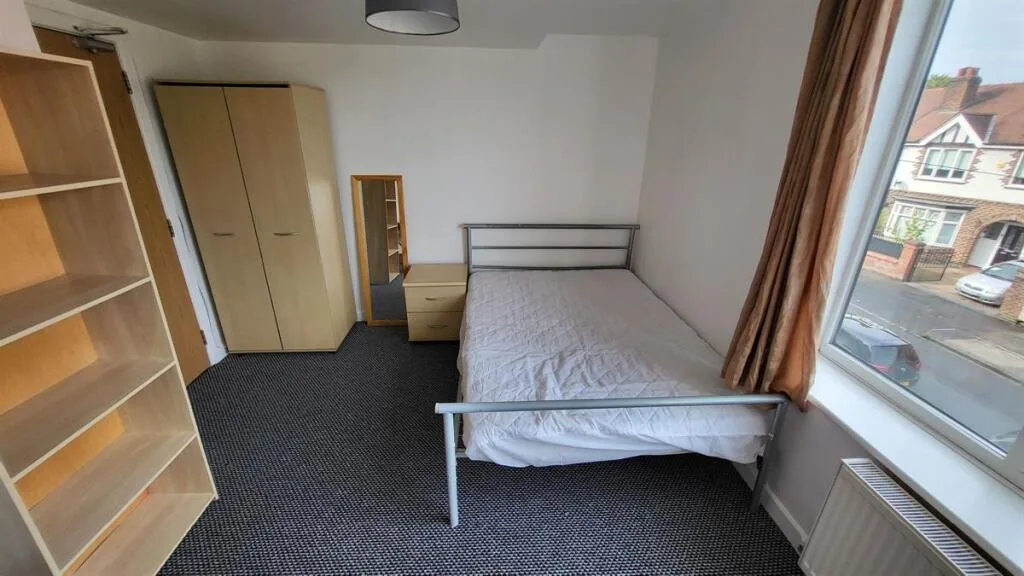 1 bedroom house for rent