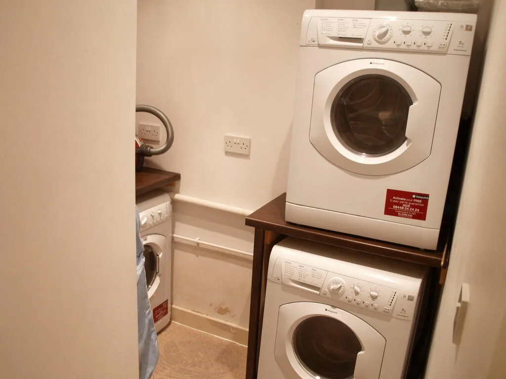 1 bedroom house share for rent