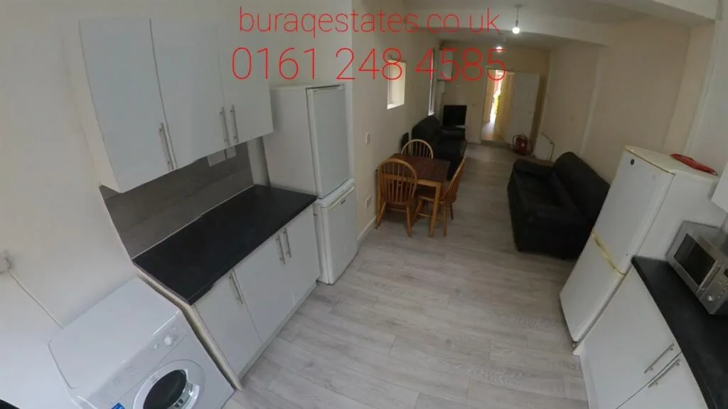 7 bedroom flat for rent